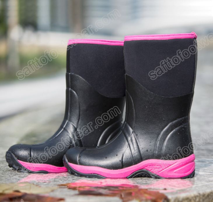 Liukumattomat kumiset vedenpitävät saappaat